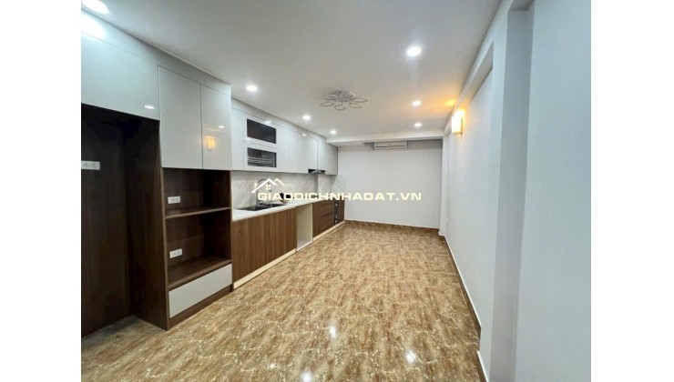  TRUNG TÂM THANH TRÌ - NHÀ ĐẸP Ở LUÔN     + Giá : hơn 7 tỷ- FULL NỘI THẤT - ĐƯỜNG THÔNG CÁCH Ô TÔ 30M 